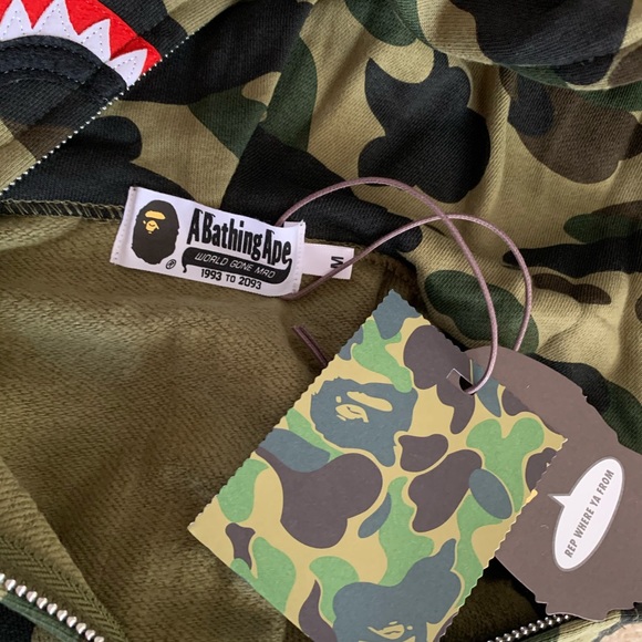Bape OG Green Camo Zip-Up Shark Hoodie - Picture 3 of 8